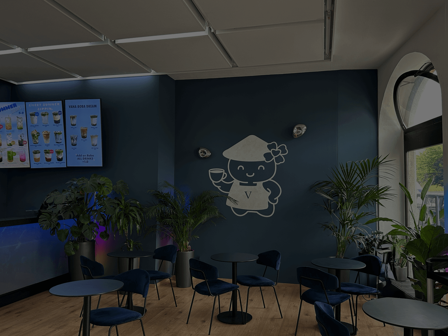 Vana Café matcha drinks